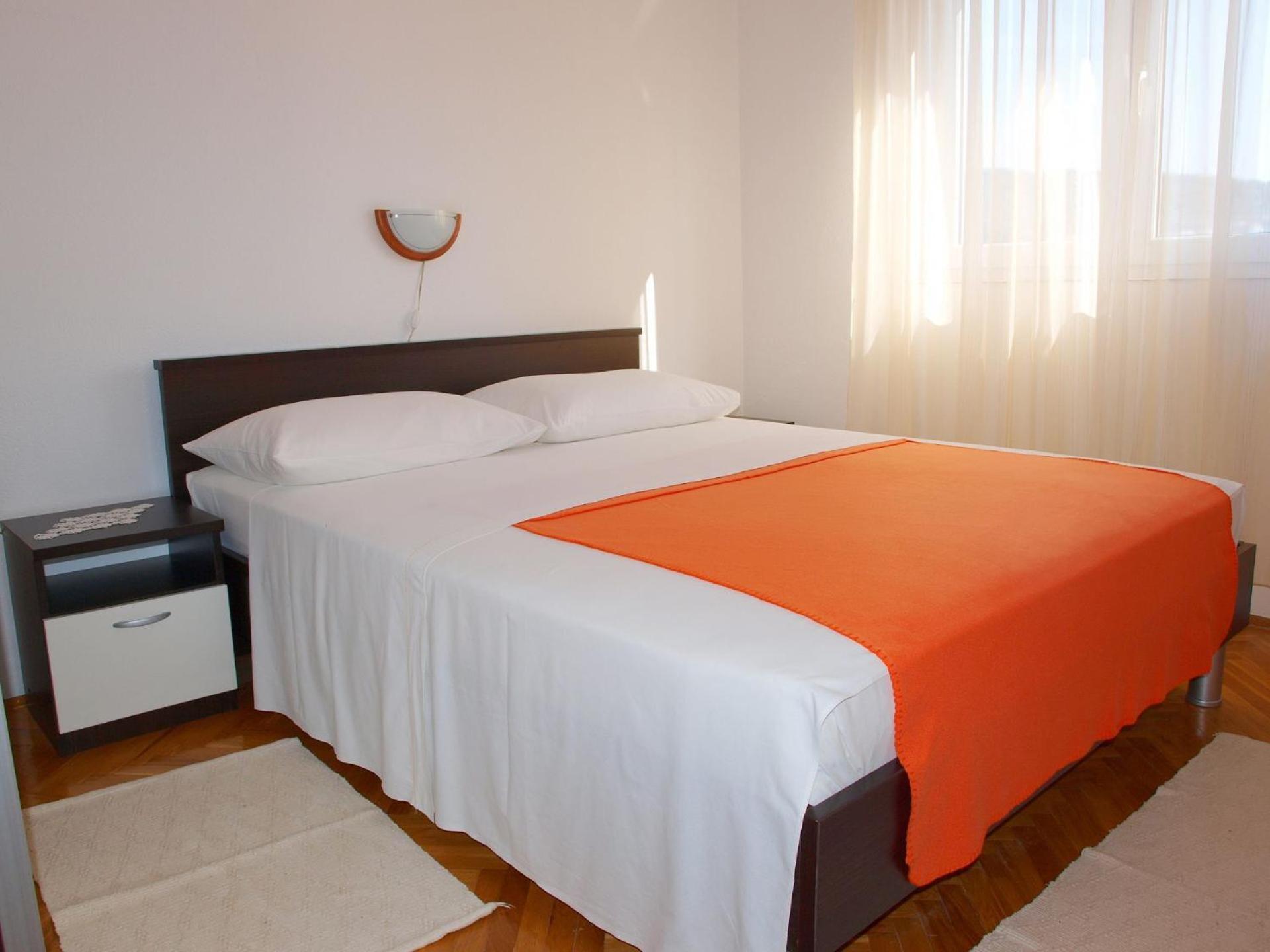 Apartments Mirja - 100M From The Beach & Parking Трогир Экстерьер фото