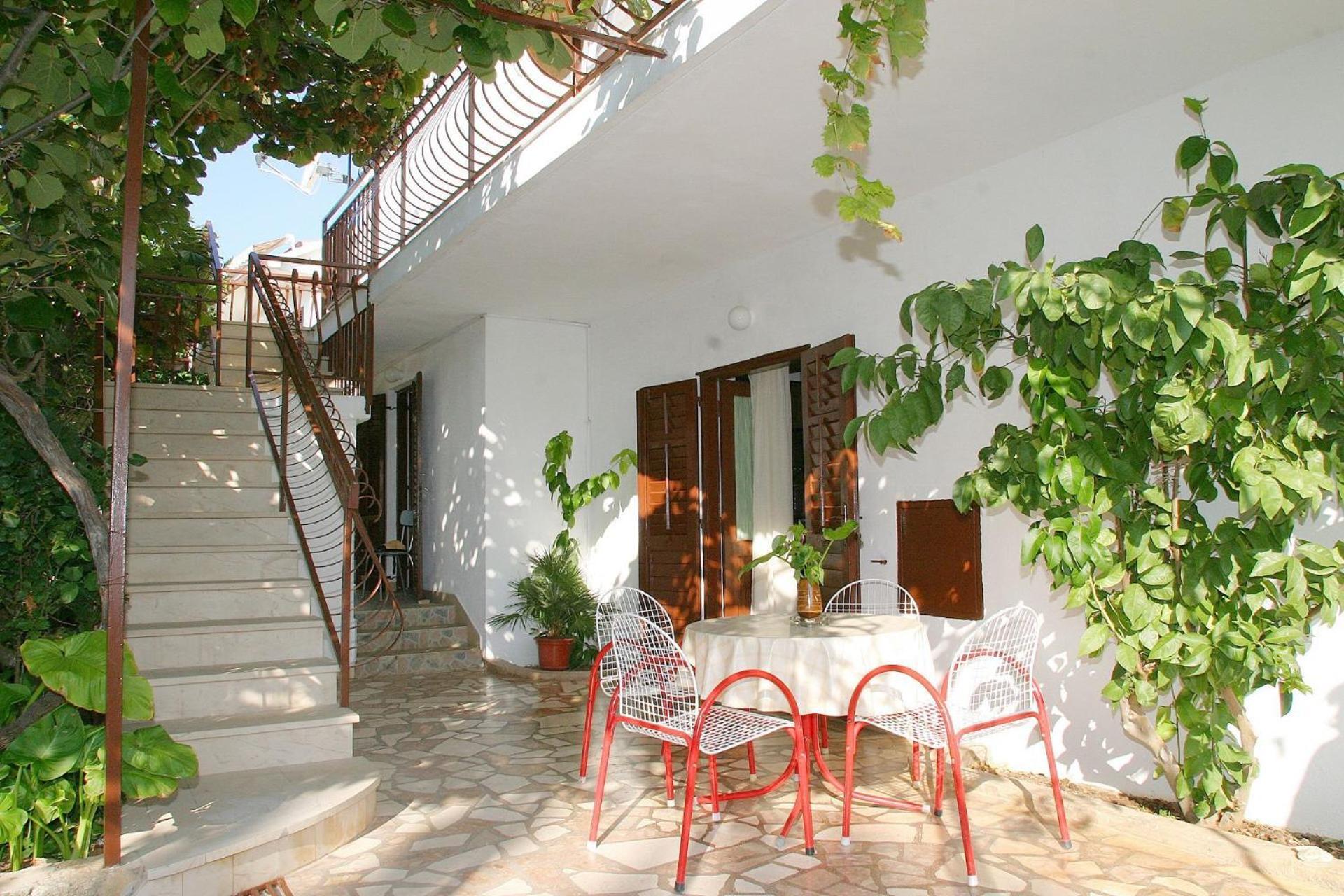 Apartments Mirja - 100M From The Beach & Parking Трогир Экстерьер фото