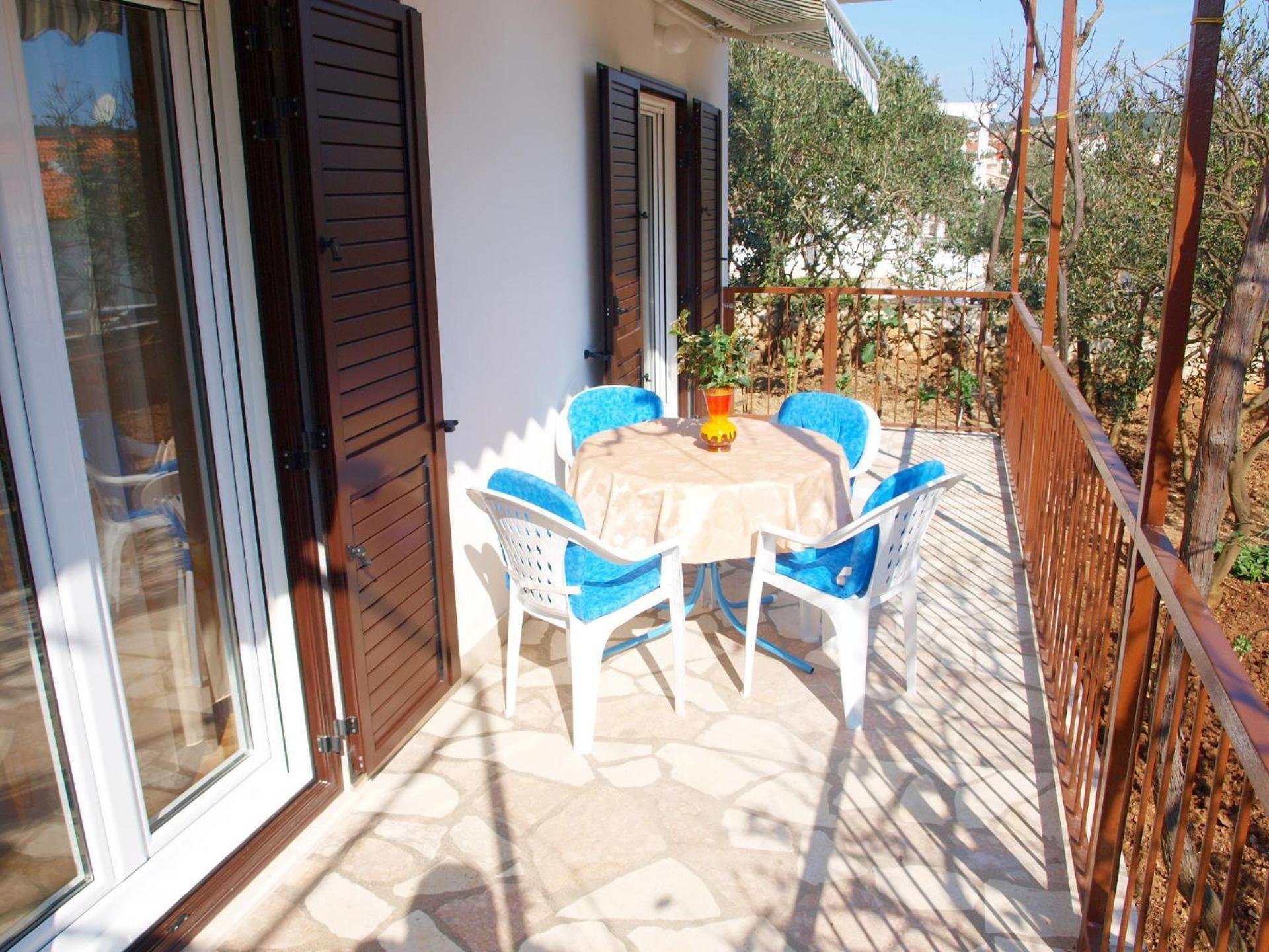 Apartments Mirja - 100M From The Beach & Parking Трогир Экстерьер фото