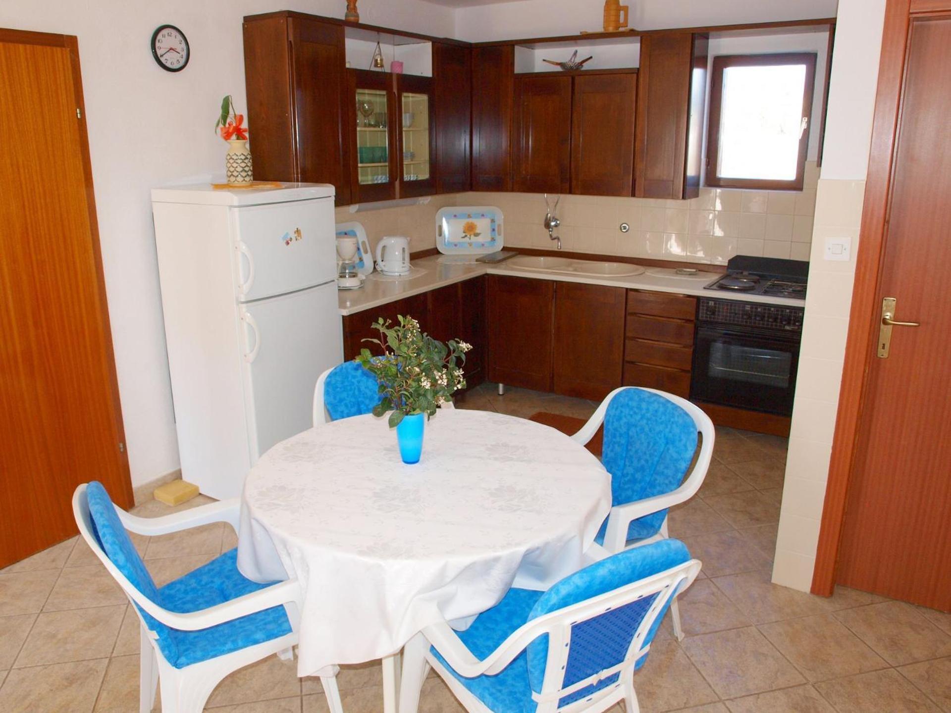 Apartments Mirja - 100M From The Beach & Parking Трогир Экстерьер фото