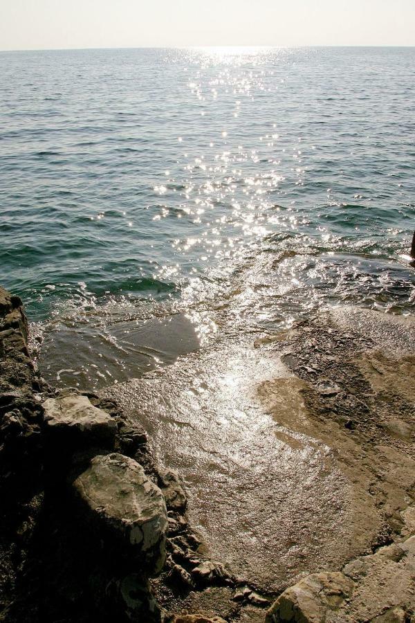 Apartments Mirja - 100M From The Beach & Parking Трогир Экстерьер фото