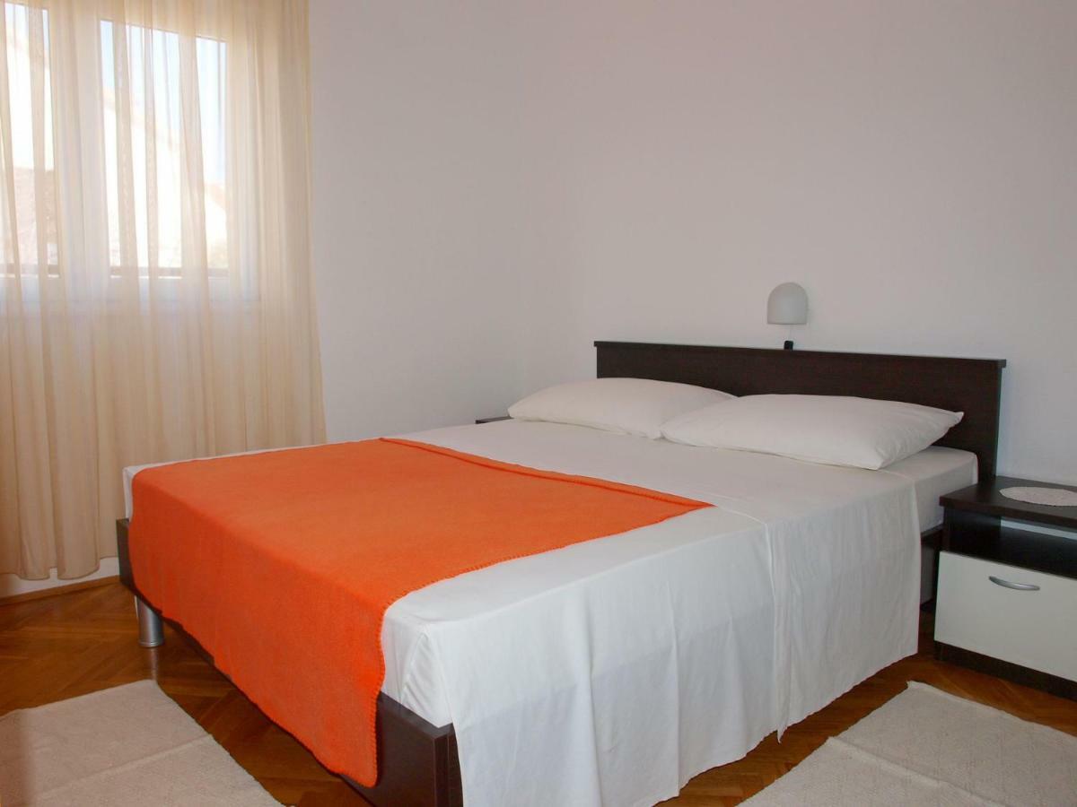 Apartments Mirja - 100M From The Beach & Parking Трогир Экстерьер фото