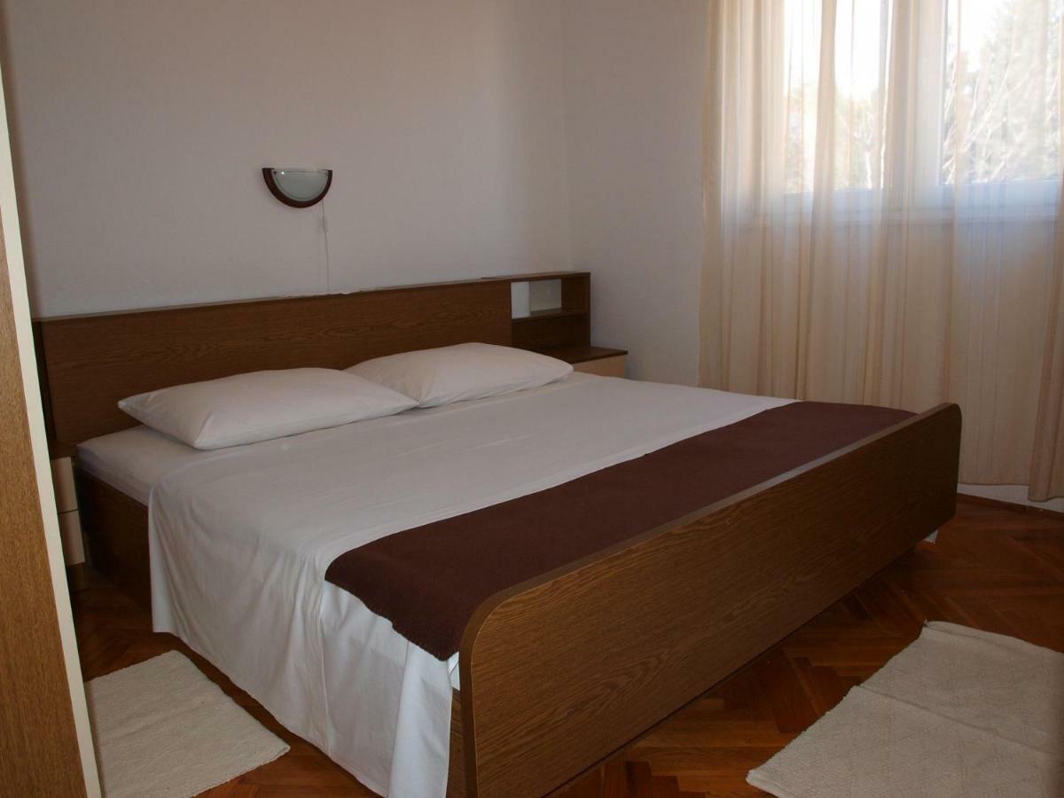 Apartments Mirja - 100M From The Beach & Parking Трогир Экстерьер фото