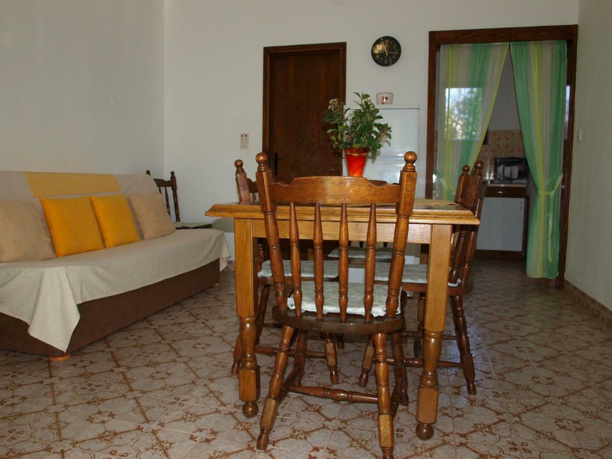 Apartments Mirja - 100M From The Beach & Parking Трогир Экстерьер фото