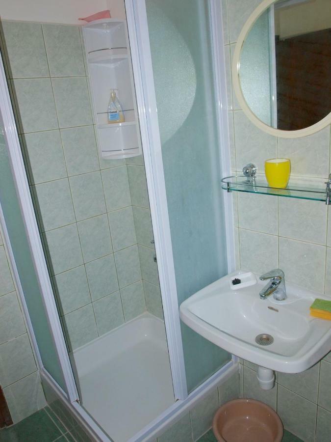 Apartments Mirja - 100M From The Beach & Parking Трогир Экстерьер фото